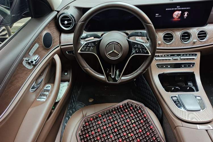 Used Mercedes-Benz E-Class 2021 E 300 L Stylish Model Steering Wheel