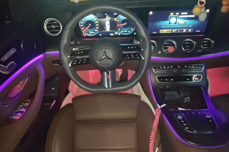 Used Mercedes-Benz E-Class 2021 E 260 L Sport 4MATIC Steering Wheel