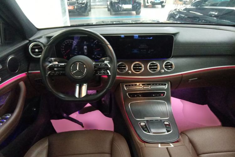 Used Mercedes-Benz E-Class 2021 Restyled E 300 L Sporty and Stylish Edition Steering Wheel