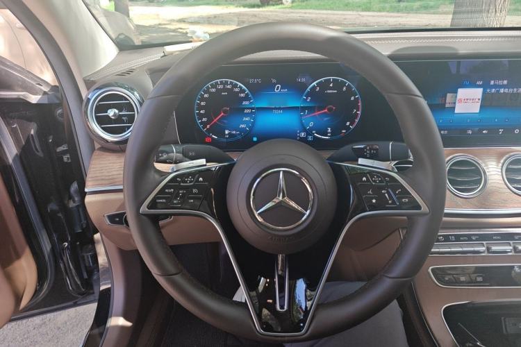 Used Mercedes-Benz E-Class 2021 Restyled E 300 L Luxury Edition Steering Wheel