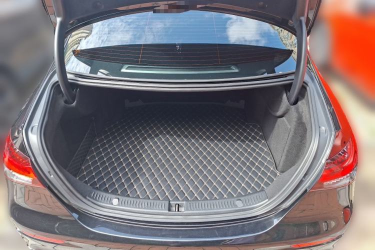 Used Mercedes-Benz E-Class 2021 Restyled E 300 L Sport Luxury Edition Trunk