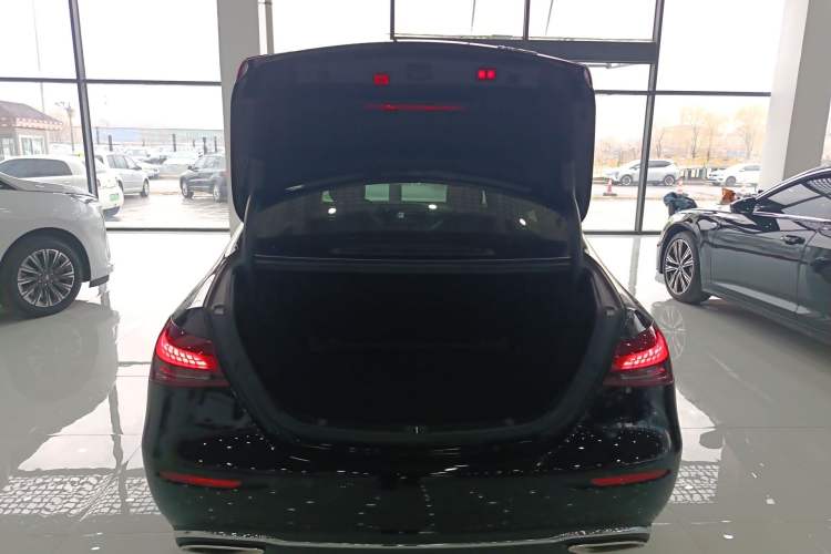 Used Mercedes-Benz E-Class 2021 Facelift E 300 L Stylish Edition Trunk