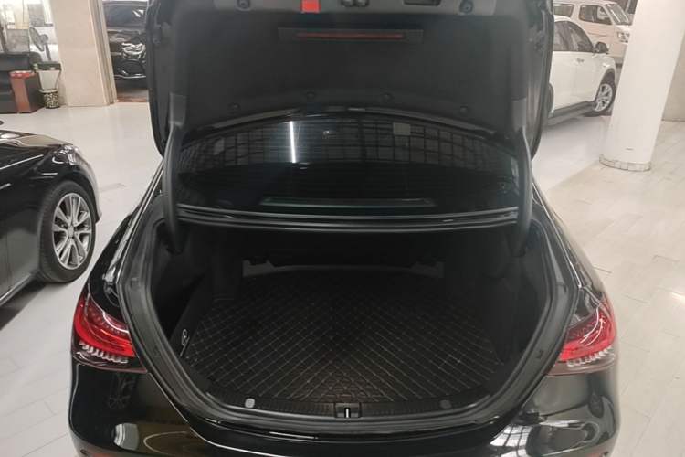 Used Mercedes-Benz E-Class 2021 Facelift E 260 L Sport Edition Trunk