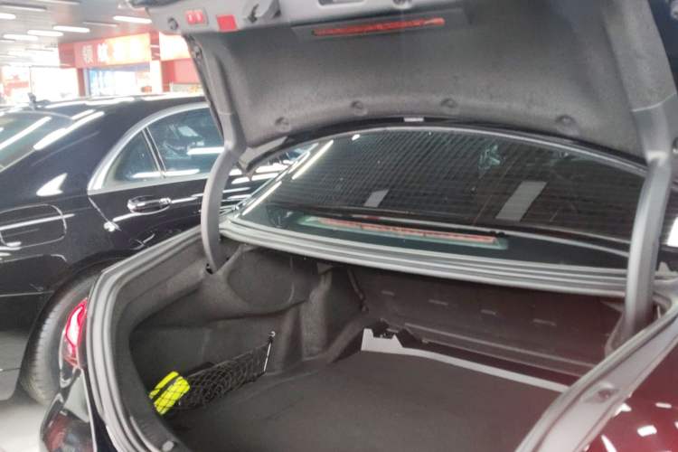 Used Mercedes-Benz E-Class 2021 Facelift E 260 L Sport Edition Trunk