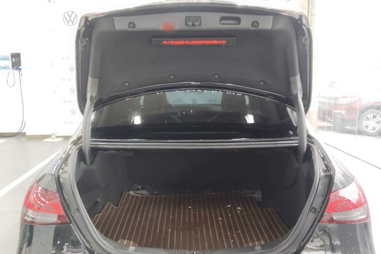Used Mercedes-Benz E-Class 2021 E 260 Stylish Sports Edition Trunk