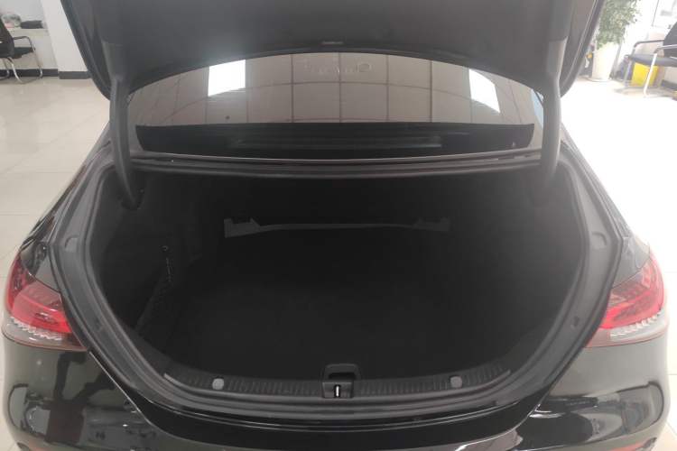 Used Mercedes-Benz E-Class 2021 E 300 L Sporty and Stylish Model Trunk