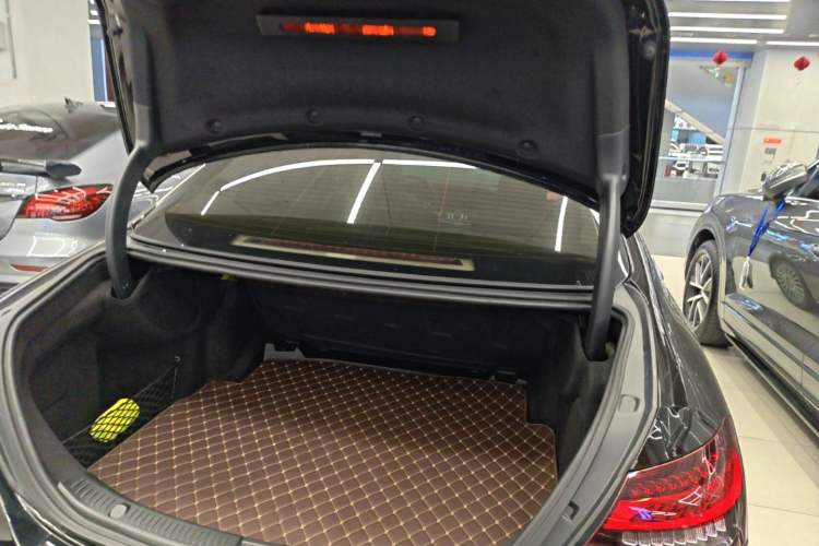 Used Mercedes-Benz E-Class 2021 Restyled E 300 L Luxury Edition Trunk