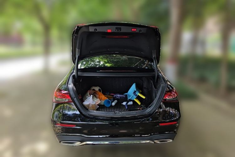 Used Mercedes-Benz E-Class 2021 E 300 L Sport Premium Edition Trunk