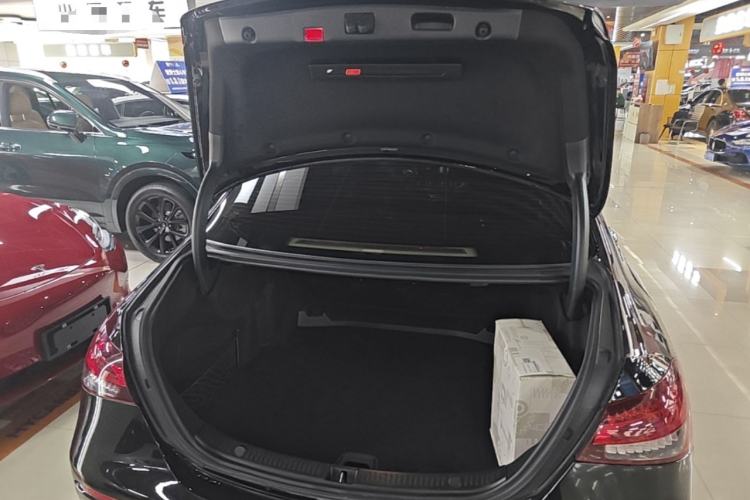 Used Mercedes-Benz E-Class 2021 E 260 L Trunk