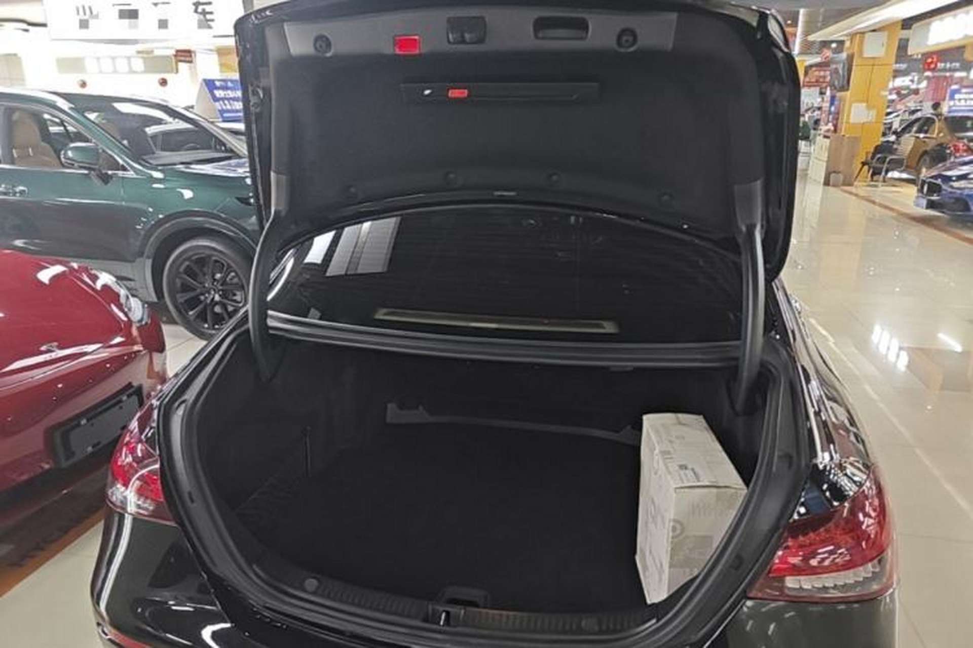 Used Mercedes-Benz E-Class 2021 E 260 L Trunk