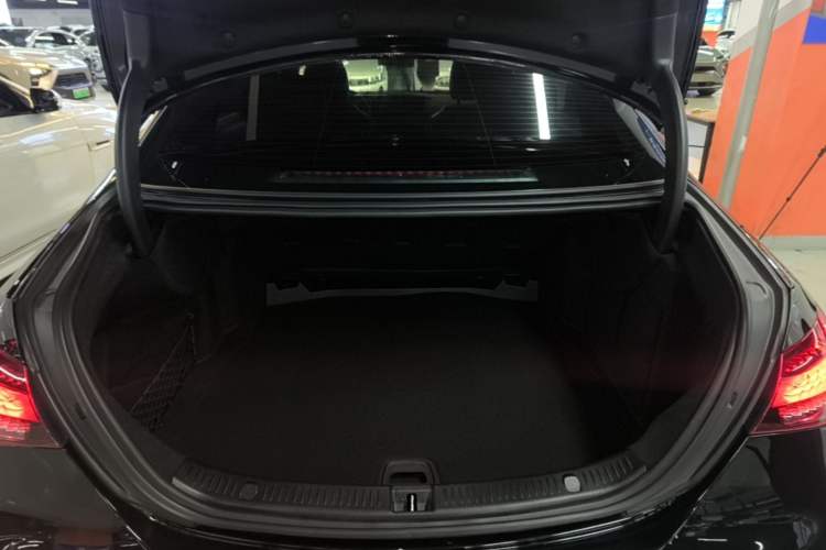 Used Mercedes-Benz E-Class 2021 E 300 L Sporty and Stylish Model Trunk