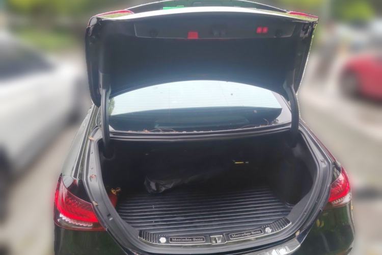 Used Mercedes-Benz E-Class 2021 Restyled E 300 L Sporty and Stylish Edition Trunk
