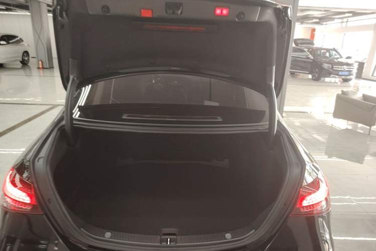 Used Mercedes-Benz E-Class 2021 Facelift E 300 L Stylish Edition Trunk