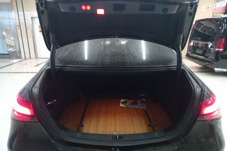 Used Mercedes-Benz E-Class 2021 E 300 L Stylish Model Trunk