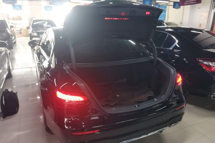 Used Mercedes-Benz E-Class 2021 E 300 L Sport Luxury Edition Trunk
