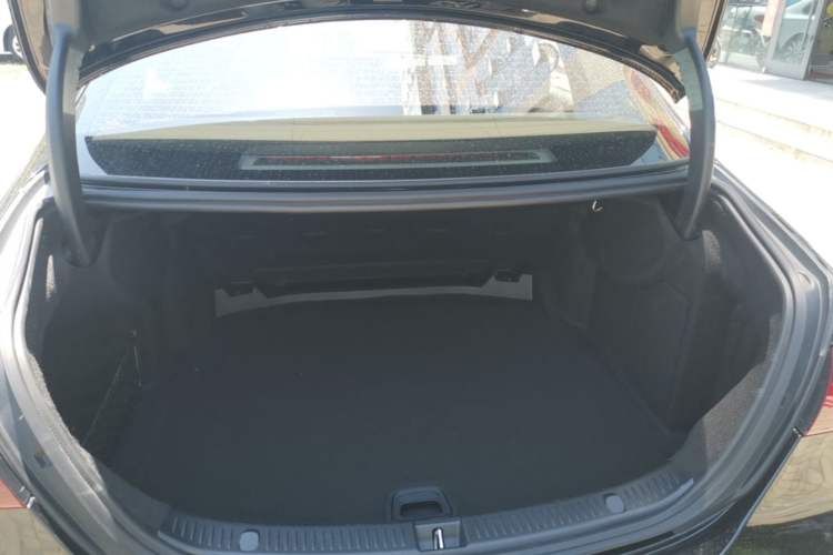 Used Mercedes-Benz E-Class 2021 Facelift E 300 L Stylish Edition Trunk