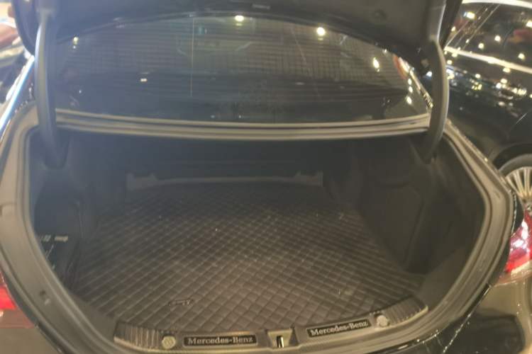Used Mercedes-Benz E-Class 2021 E 260 L Trunk