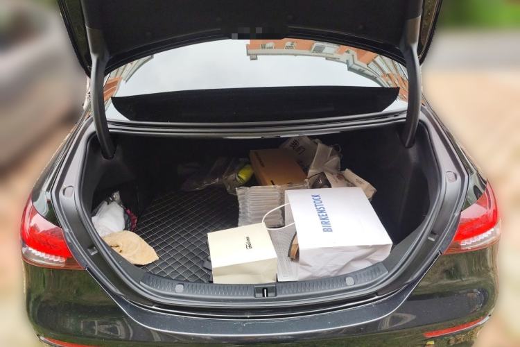 Used Mercedes-Benz E-Class 2021 Updated E 260 Fashion Sport Edition Trunk