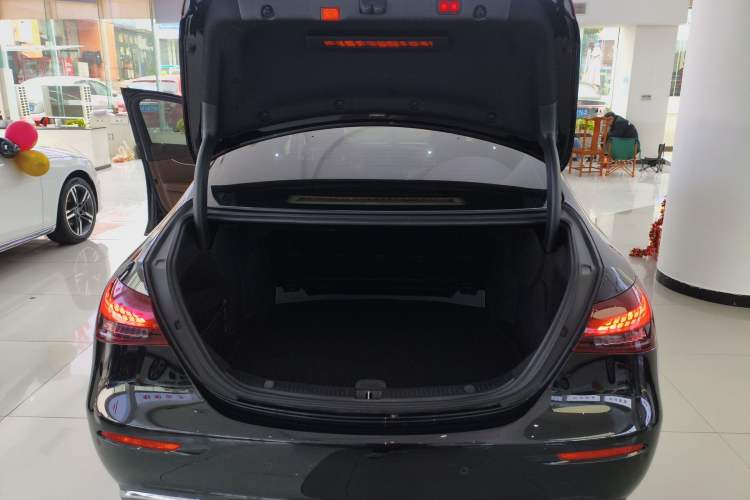 Used Mercedes-Benz E-Class 2021 E 300 L Luxury Model Trunk