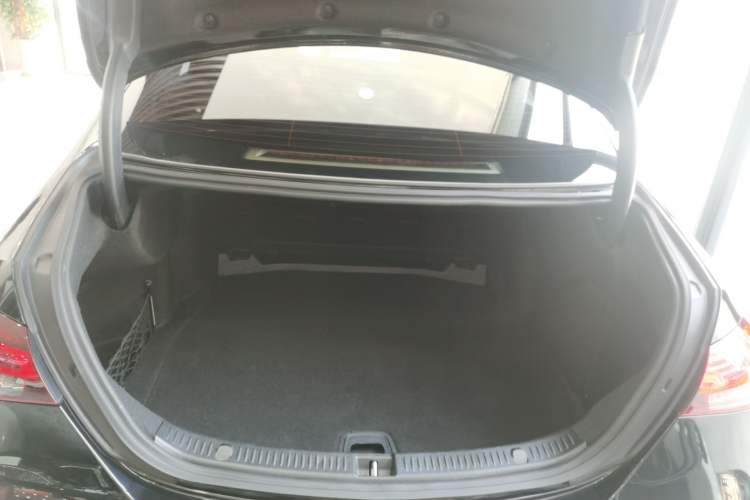 Used Mercedes-Benz E-Class 2021 Facelift E 260 L Trunk