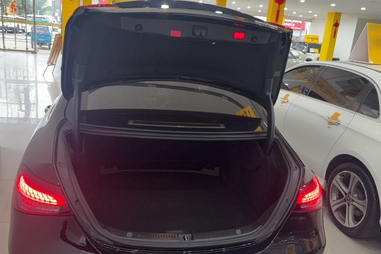 Used Mercedes-Benz E-Class 2021 Restyled E 300 L Luxury Edition Trunk