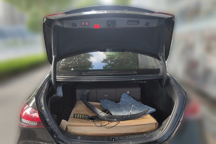 Used Mercedes-Benz E-Class 2021 E 260 L Trunk