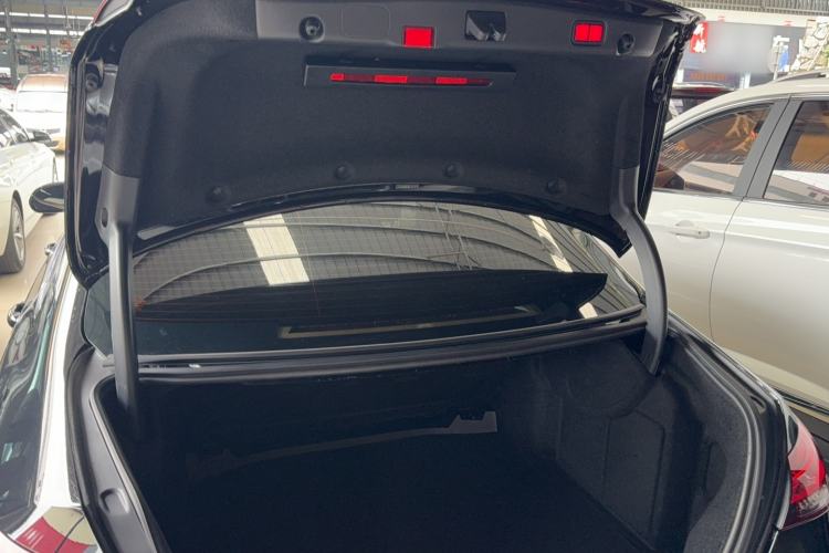 Used Mercedes-Benz E-Class 2021 Restyled E 300 L Luxury Edition Trunk