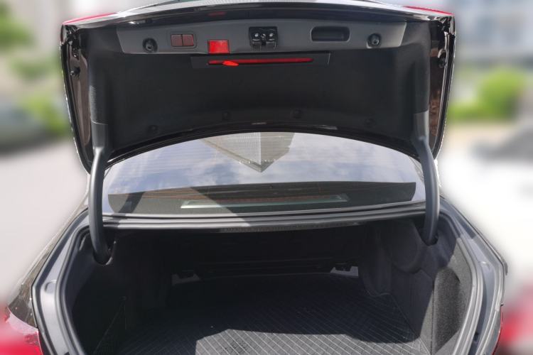 Used Mercedes-Benz E-Class 2021 E 260 L Sport 4MATIC Trunk