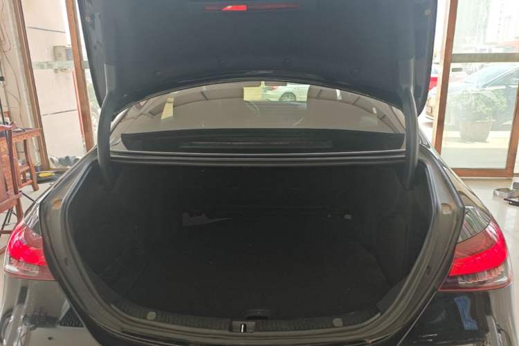 Used Mercedes-Benz E-Class 2021 E 300 L Sporty and Stylish Model Trunk