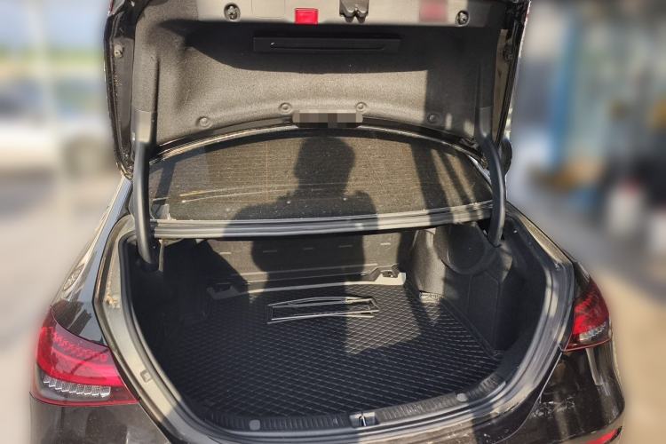 Used Mercedes-Benz E-Class 2021 E 300 L Sport Luxury Edition Trunk