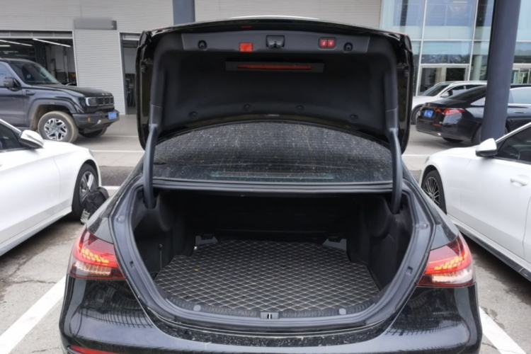 Used Mercedes-Benz E-Class 2021 E 300 L Sport Luxury Edition Trunk