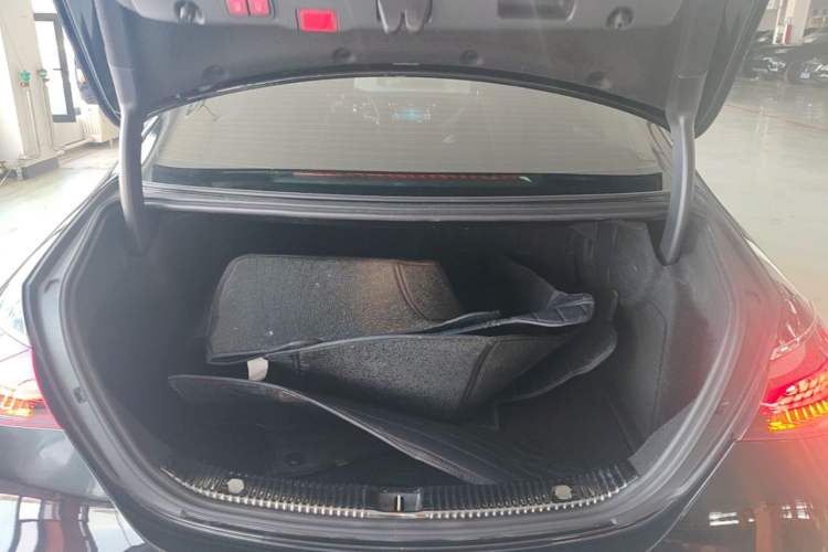 Used Mercedes-Benz E-Class 2021 E 300 L Stylish Model Trunk