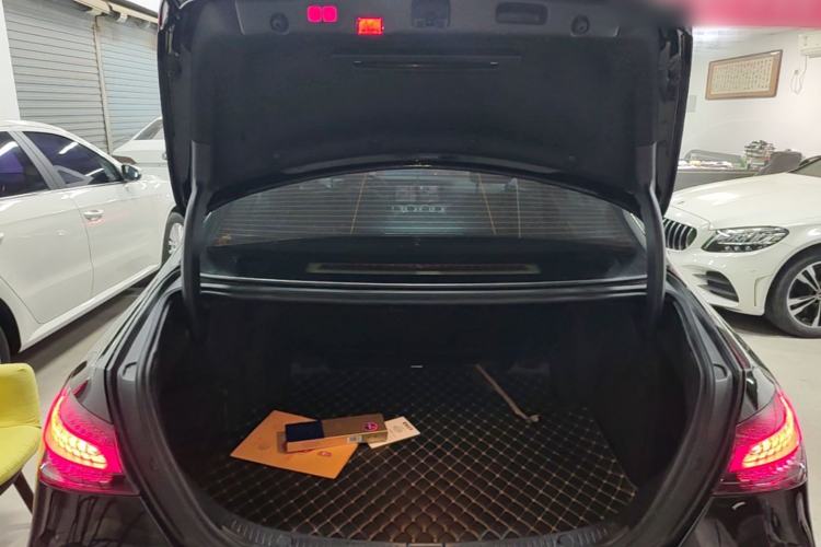 Used Mercedes-Benz E-Class 2021 Facelift E 260 L Trunk