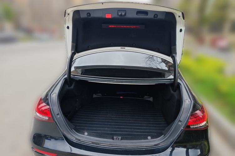 Used Mercedes-Benz E-Class 2021 E 260 Stylish Sports Edition Trunk