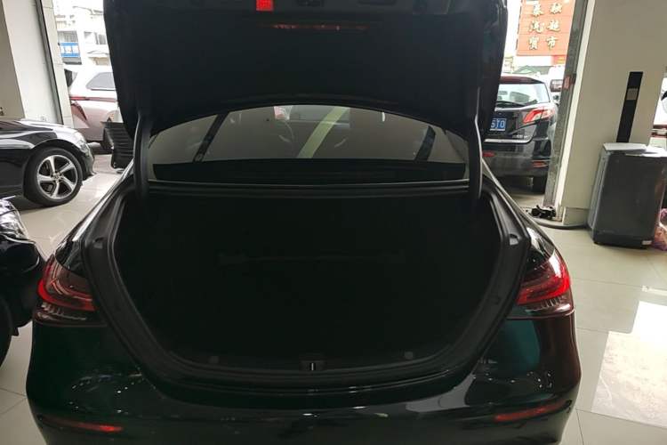 Used Mercedes-Benz E-Class 2021 Facelift E 260 L Sport Edition Trunk