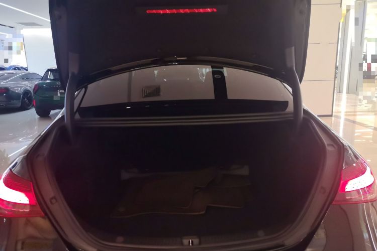 Used Mercedes-Benz E-Class 2021 Restyled E 260 Luxury Sports Edition Trunk