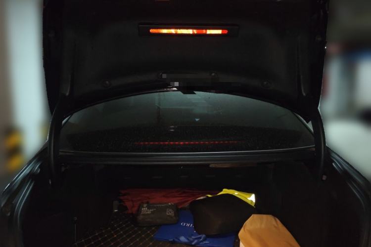 Used Mercedes-Benz E-Class 2021 E 300 L Premium Edition Trunk