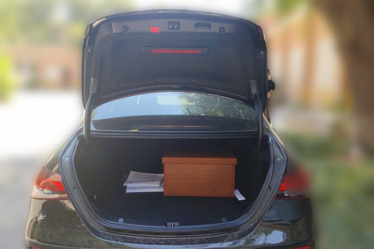 Used Mercedes-Benz E-Class 2021 Facelift E 260 L 4MATIC Trunk