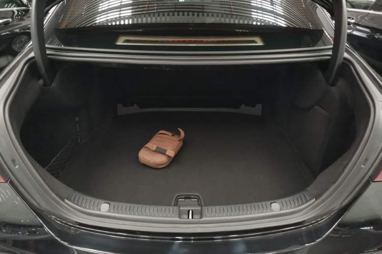Used Mercedes-Benz E-Class 2021 Facelift E 300 L Stylish Edition Trunk