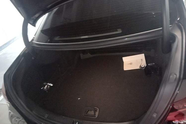 Used Mercedes-Benz E-Class 2021 Restyled E 300 L Luxury Edition Trunk