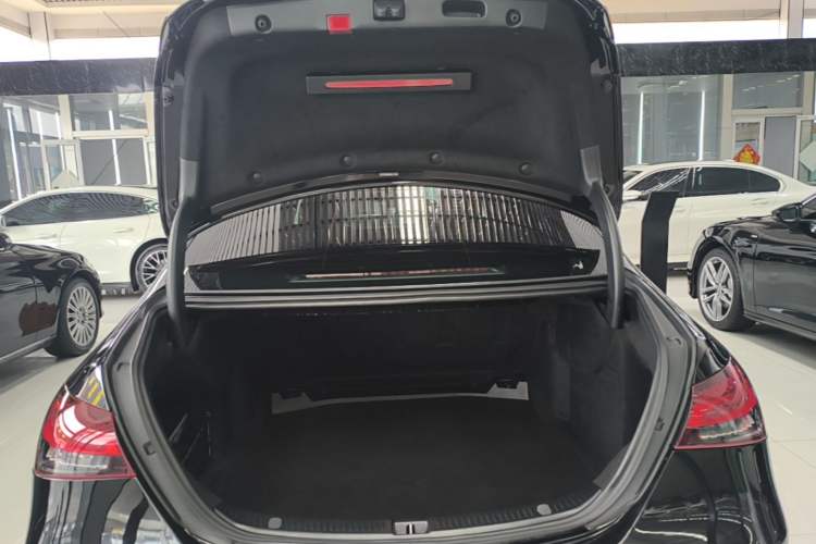 Used Mercedes-Benz E-Class 2021 Facelift E 260 L Sport Edition Trunk