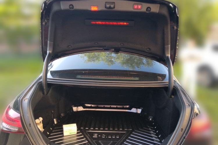 Used Mercedes-Benz E-Class 2021 Restyled E 300 L Sporty and Stylish Edition Trunk