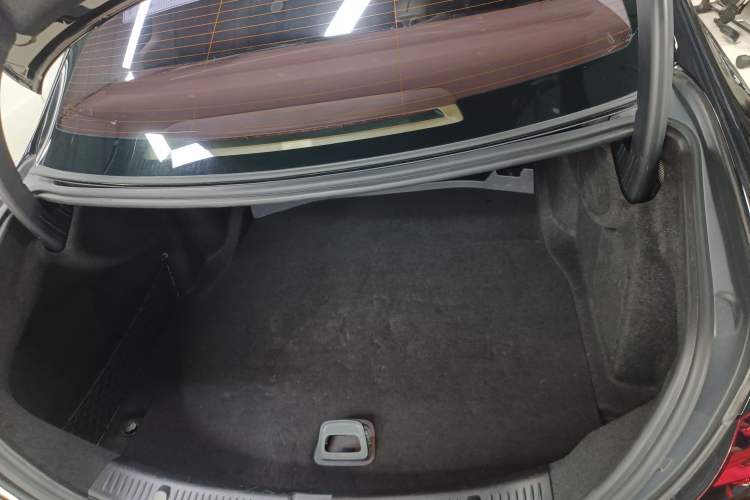 Used Mercedes-Benz E-Class 2021 E 300 L Stylish Model Trunk