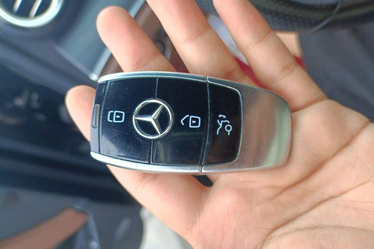 Used Mercedes-Benz E-Class 2021 E 260 L Sport Edition Vehicle Key