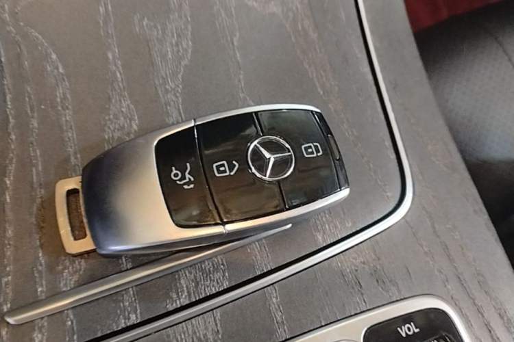Used Mercedes-Benz E-Class 2021 E 260 L Vehicle Key