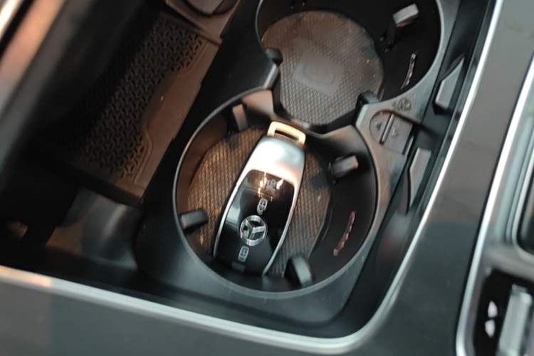 Used Mercedes-Benz E-Class 2021 Restyled E 300 L Sporty and Stylish Edition Vehicle Key