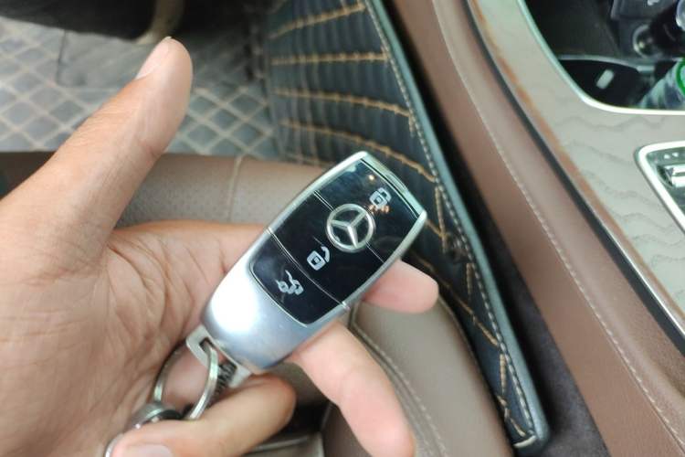 Used Mercedes-Benz E-Class 2021 Facelift E 260 L Vehicle Key