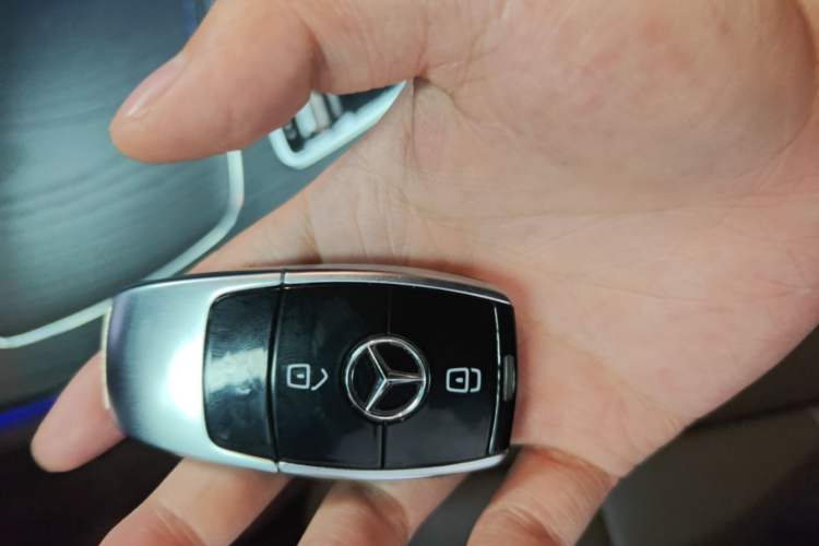Used Mercedes-Benz E-Class 2021 E 300 L Sport Luxury Edition Vehicle Key
