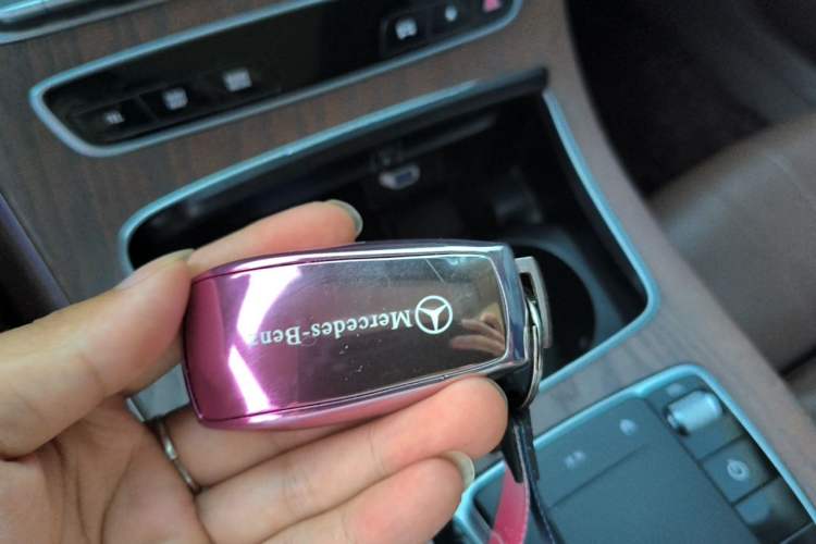 Used Mercedes-Benz E-Class 2021 Facelift E 260 L Vehicle Key