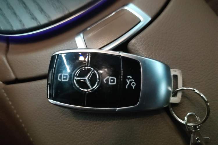 Used Mercedes-Benz E-Class 2021 Facelift E 260 L Sport Edition Vehicle Key